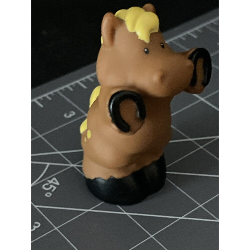 Fisher Price Little People Standing Brown Horse Yellow Mane Hard To Find - Picture 10 of 12